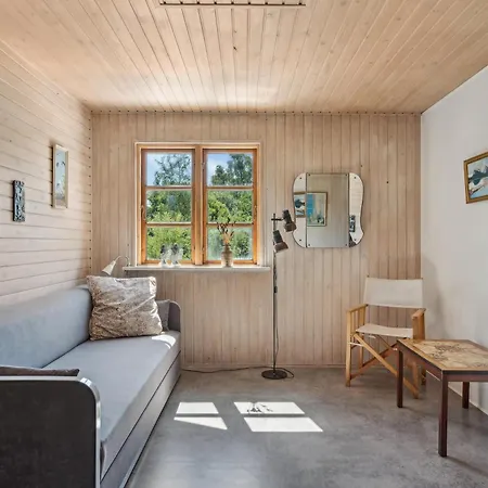 Cozy Two-storey In Peaceful Nature Close To And Attractions In Djursland